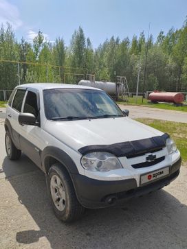 SUV   Chevrolet Niva 2017 , 750000 , 