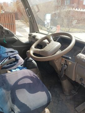    Isuzu Elf 1995 , 1300000 , 