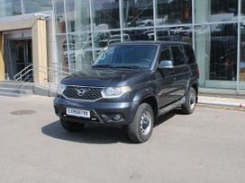 SUV     2019 , 975000 , 