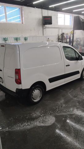    Peugeot Partner 2012 , 650000 , 