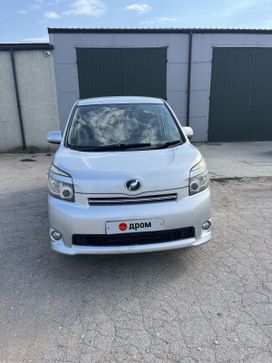    Toyota Voxy 2007 , 1510000 , 