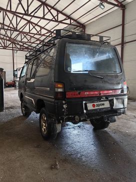    Mitsubishi Delica 1987 , 355000 , 