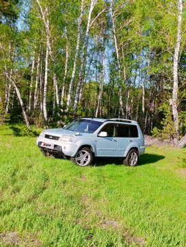 SUV   Nissan X-Trail 2001 , 700000 , 