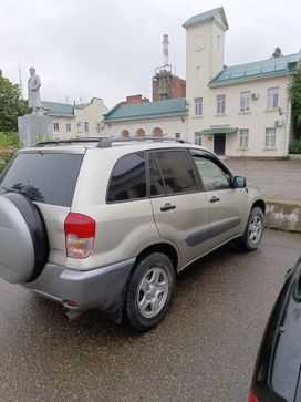 SUV   Toyota RAV4 2003 , 815000 , 