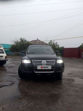 SUV   Volkswagen Touareg 2004 , 800000 , 
