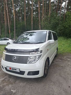   Nissan Elgrand 2003 , 1200000 , 