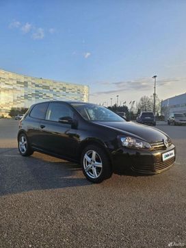  3  Volkswagen Golf 2011 , 720000 , 