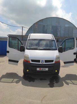    Renault Trafic 2004 , 1200000 , 