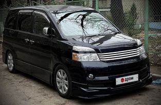    Toyota Noah 2002 , 1150000 , 