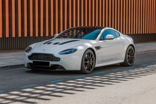  Aston Martin Vantage 2016 , 13550000 , 