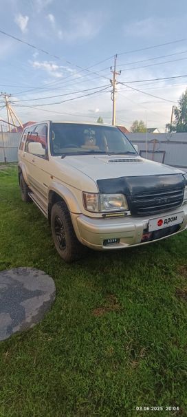 SUV   Isuzu Bighorn 2000 , 980000 , 
