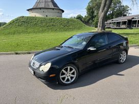  3  Mercedes-Benz C-Class 2003 , 525000 , 