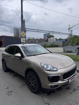 SUV   Porsche Cayenne 2015 , 2700000 , 