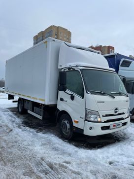   Hino 300 2022 , 5400000 , 