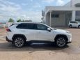 SUV   Toyota RAV4 2021 , 2830000 ,  