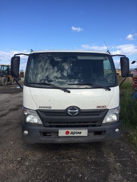   Hino 300 2014 , 3100000 , 