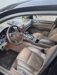 SUV   Porsche Cayenne 2012 , 2400000 , 