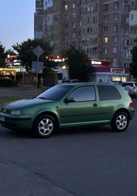  3  Volkswagen Golf 2001 , 430000 , 