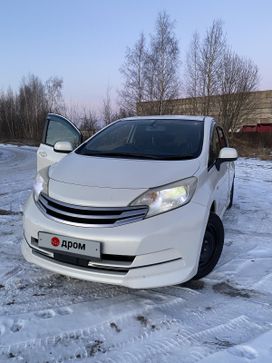  Nissan Note 2014 , 990000 , 