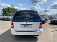    Kia Carnival 2004 , 330000 , -