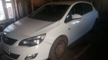  Opel Astra, 2011