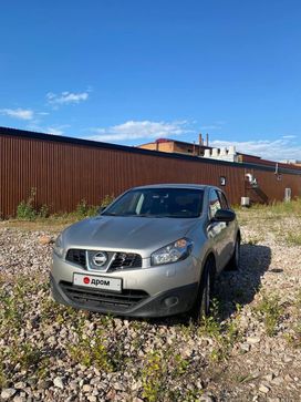 SUV   Nissan Qashqai 2010 , 870000 , 
