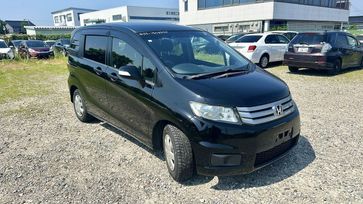    Honda Freed Spike 2013 , 750000 , 