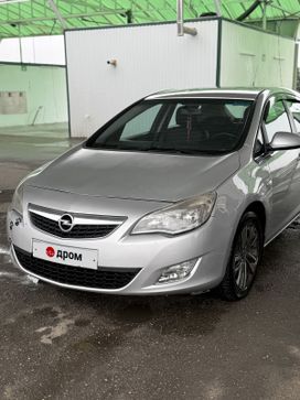  Opel Astra 2010 , 715000 , 