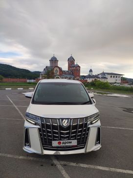    Toyota Alphard 2018 , 4400000 , 