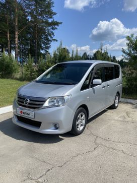    Nissan Serena 2012 , 1047000 , 