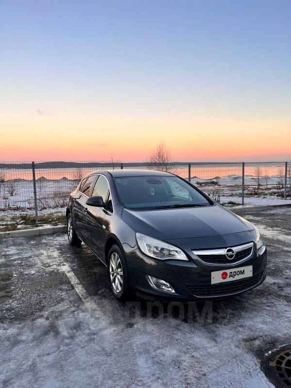  Opel Astra 2012 , 890000 , 