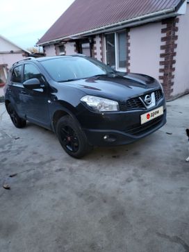 SUV   Nissan Qashqai 2010 , 1100000 , 