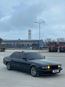  7-Series, 1990