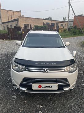 SUV   Mitsubishi Outlander 2013 , 1750000 , 