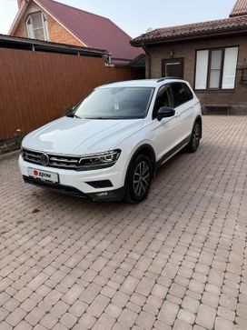 SUV   Volkswagen Tiguan 2020 , 3250000 , 