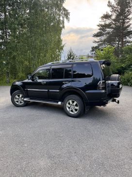 SUV   Mitsubishi Pajero 2011 , 2200000 , 