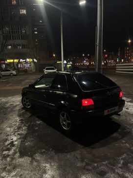  3  Toyota Corolla II 1995 , 250000 , 