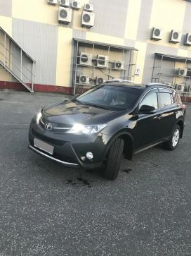 SUV   Toyota RAV4 2013 , 1390000 , 