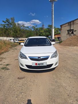  Opel Astra 2011 , 680000 , 