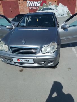  Mercedes-Benz C-Class 2004 , 805000 , 