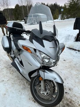 -  Honda ST 1300 2007 , 700000 , 