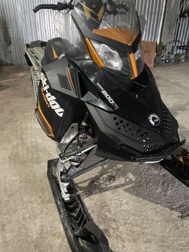  BRP Ski-Doo Summit 2013 , 750000 , 