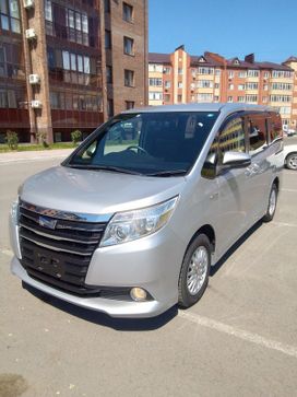    Toyota Noah 2014 , 1800000 , 
