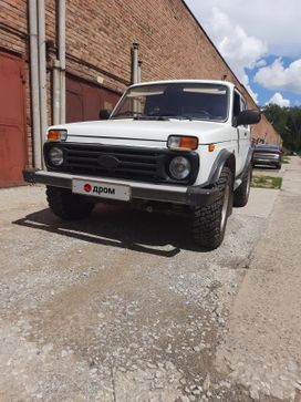 3   4x4  2012 , 800000 , 