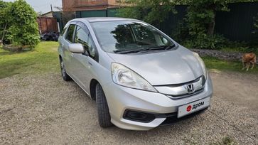  Honda Fit Shuttle 2014 , 900000 , 