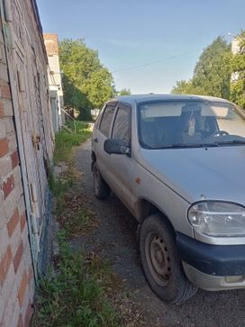 SUV   Chevrolet Niva 2004 , 180000 , 