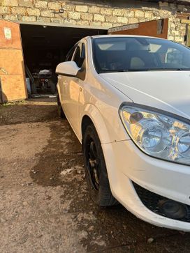  Opel Astra Family 2011 , 590000 , 