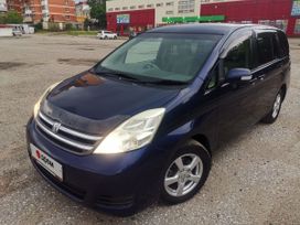    Toyota Isis 2008 , 790000 , 