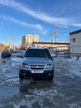 SUV   Chevrolet Niva 2018 , 600000 , 