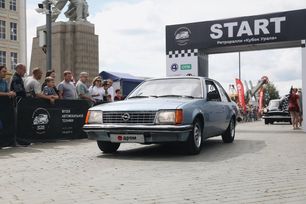  Opel Commodore 1978 , 350000 , 